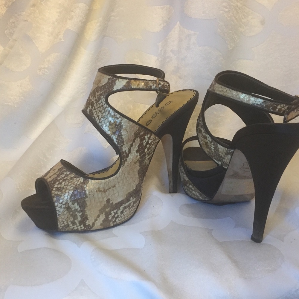 Bebe Heels - Picture 2 of 2